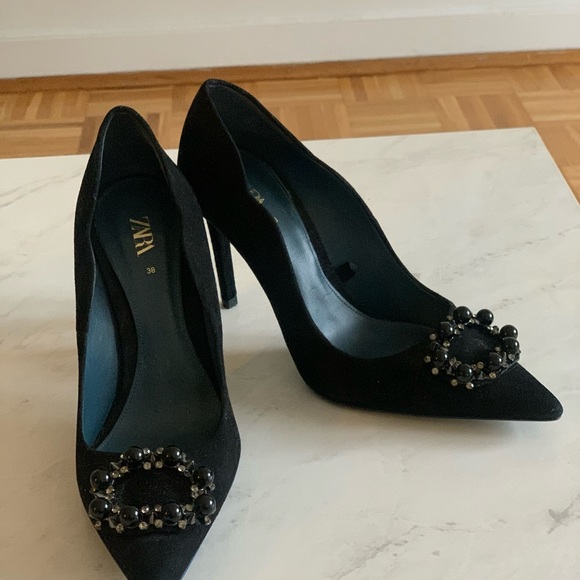 Zara shoes for sale. - Picture 5 of 6